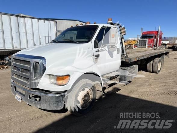 Ford F650 Tovornjaki s kesonom/platojem