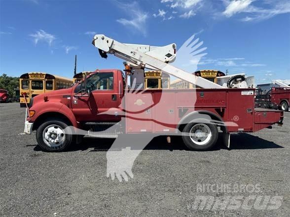 Ford F750 Avtokošare