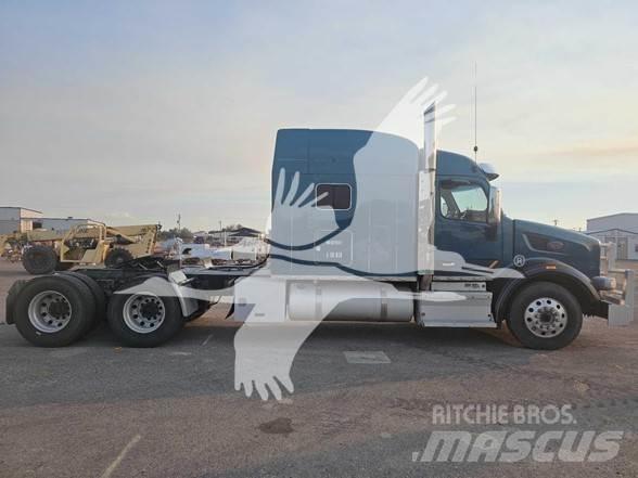 Peterbilt 567 Vlačilci
