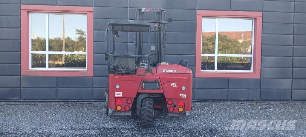 Moffett M5 25.3 NX Dizelski viličarji