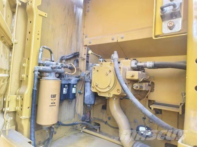 CAT 320 GC Bagri goseničarji