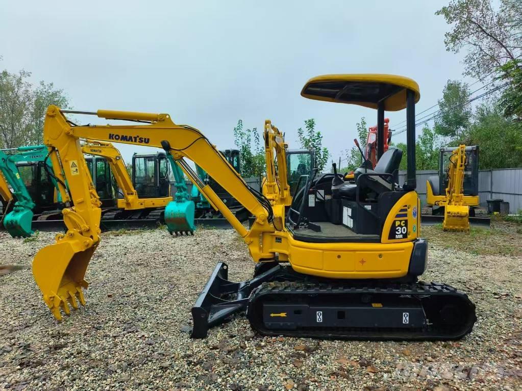 Komatsu PC 30 Mini bagri <7t