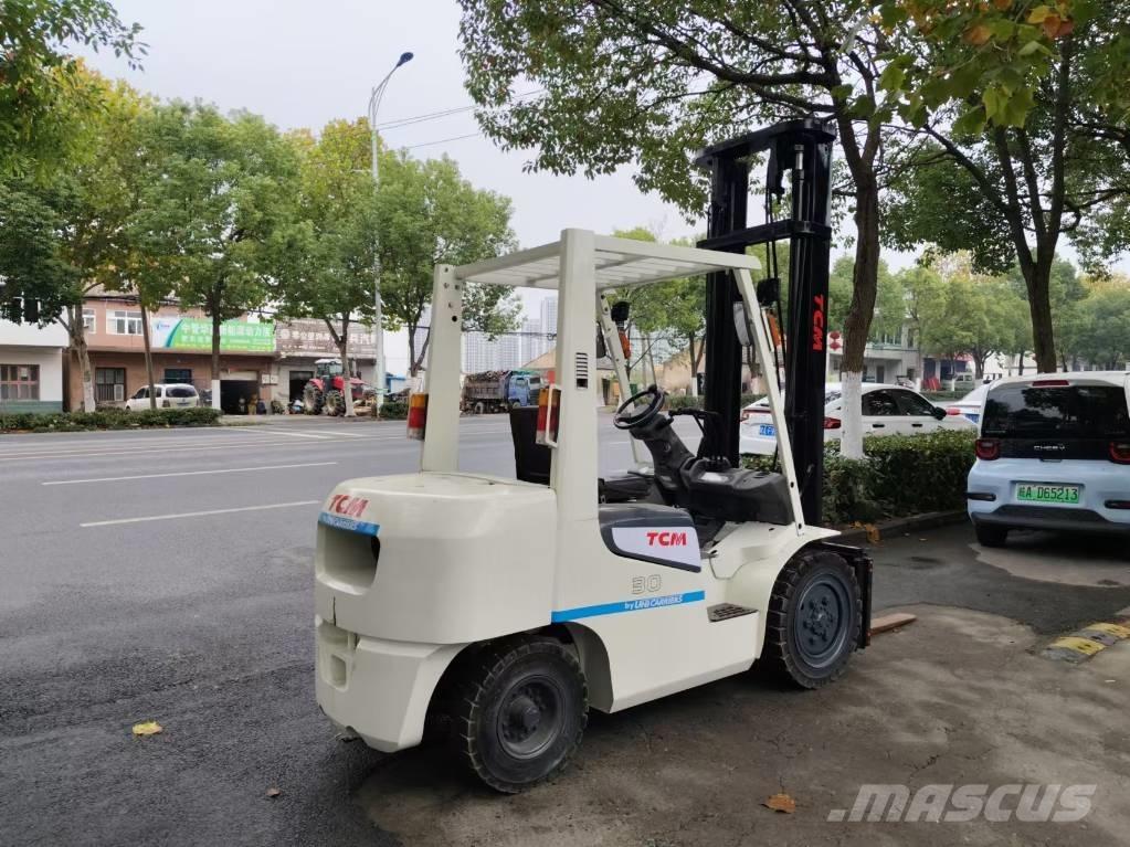 TCM 3t Dizelski viličarji