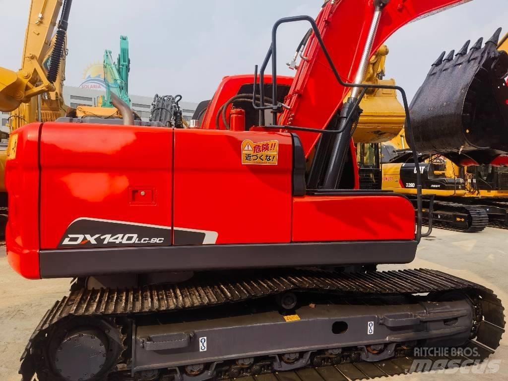 Doosan DX 140 LC Bagri goseničarji