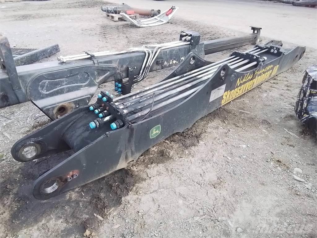 John Deere Ch910 Dvigala za gozdne kombajne