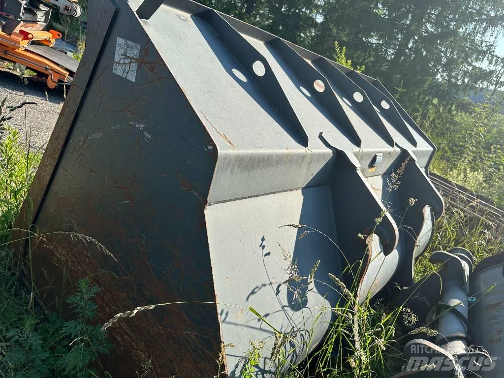 Komatsu Schaufel 5m3 Žlice