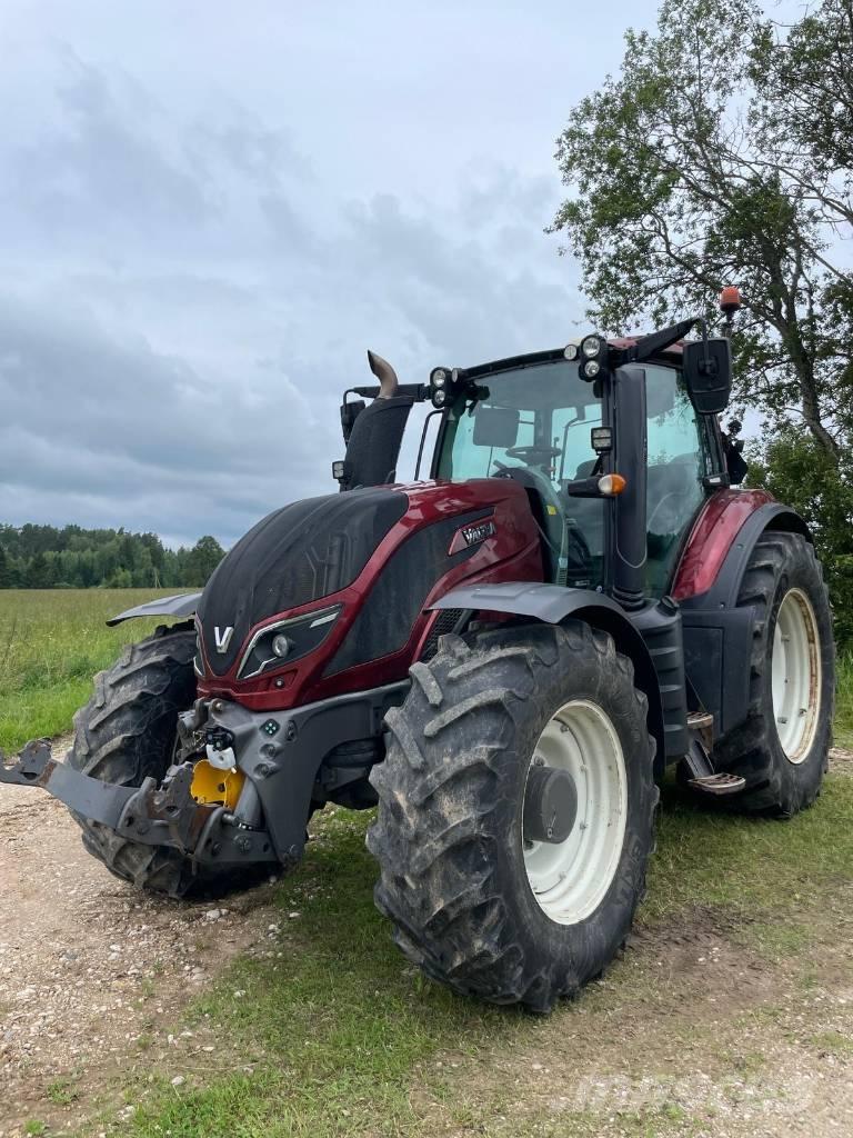 Valtra T 234 V Traktorji