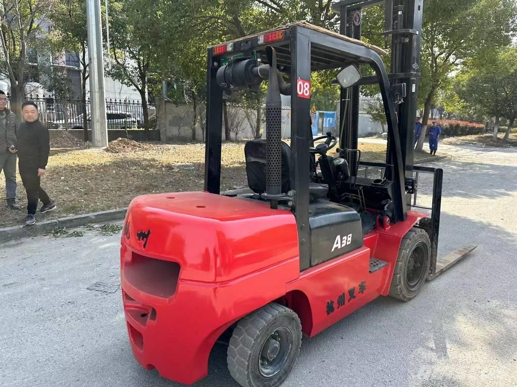 Hangcha A38 Dizelski viličarji