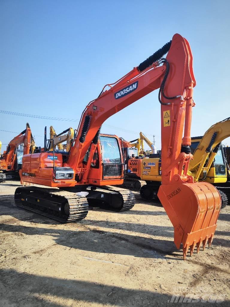 Doosan dx150 Bagri goseničarji