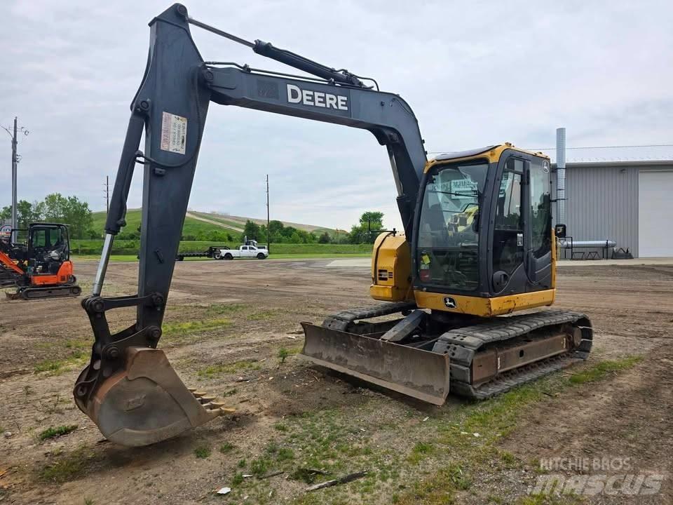 DEERE 75D Bagri goseničarji