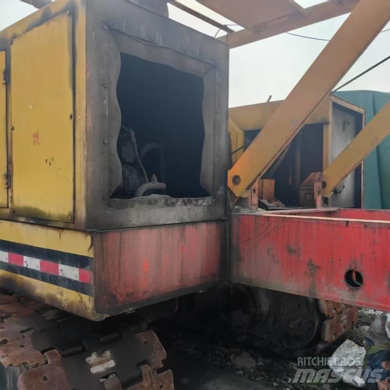 Hitachi KH180 Dvigala na gosenicah