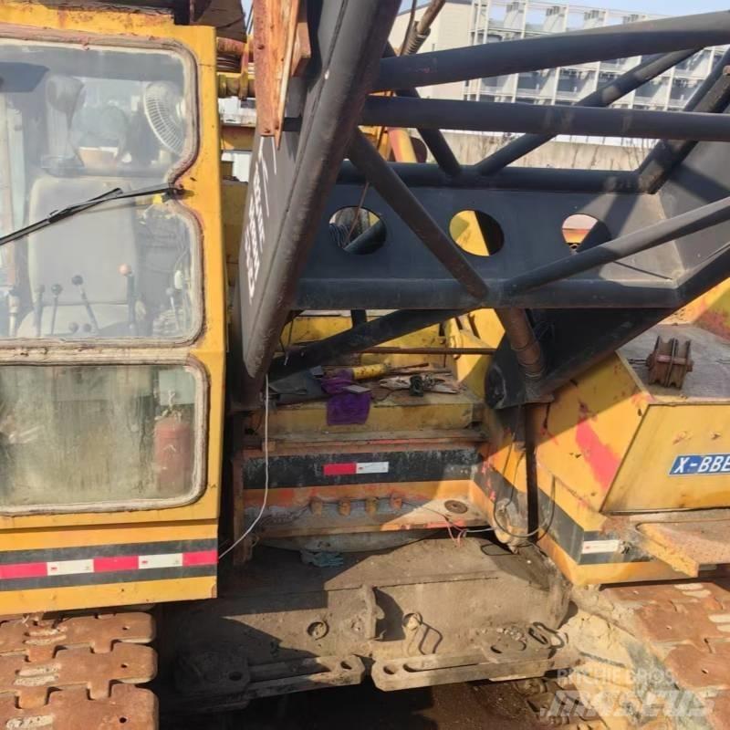 Hitachi KH180 Dvigala na gosenicah