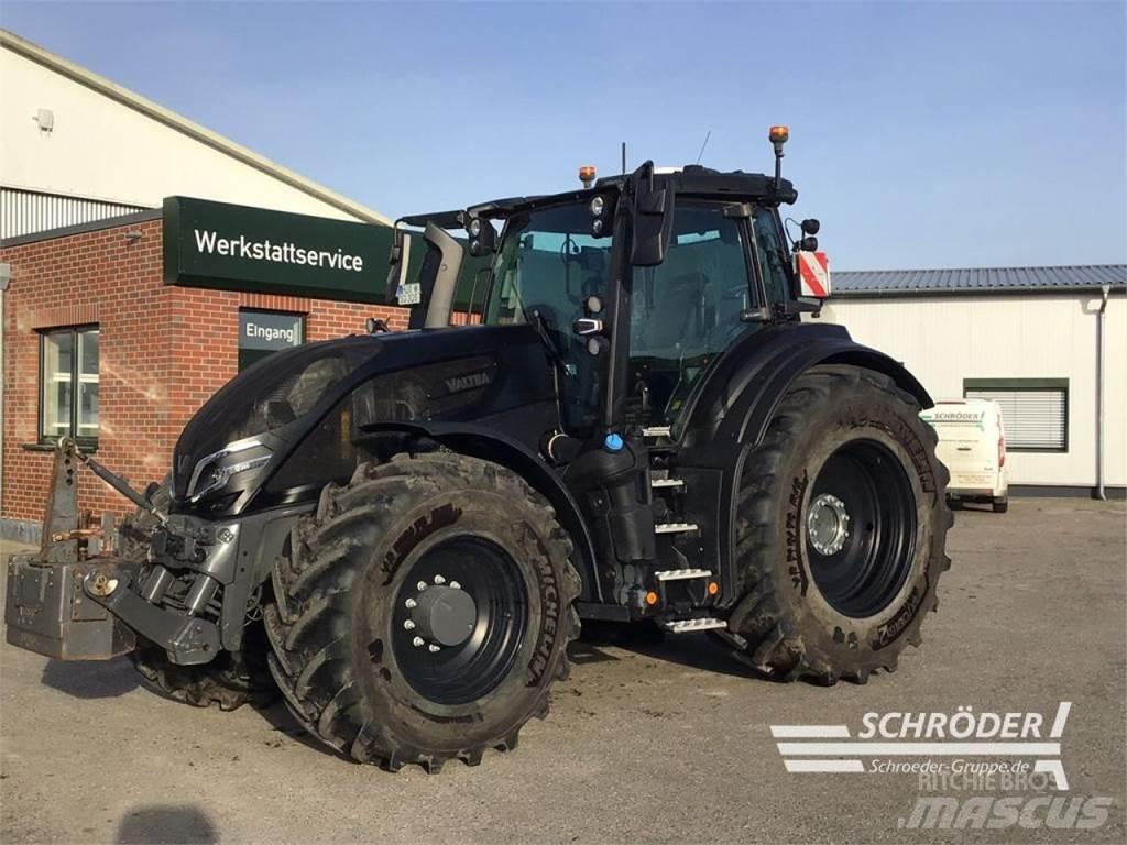 Valtra Q 305 Traktorji
