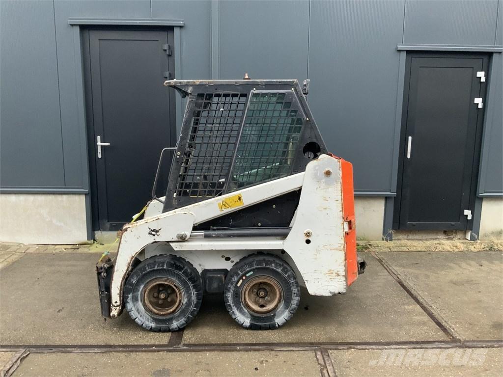 Bobcat S 70 defect! Skid steer mini nakladalci