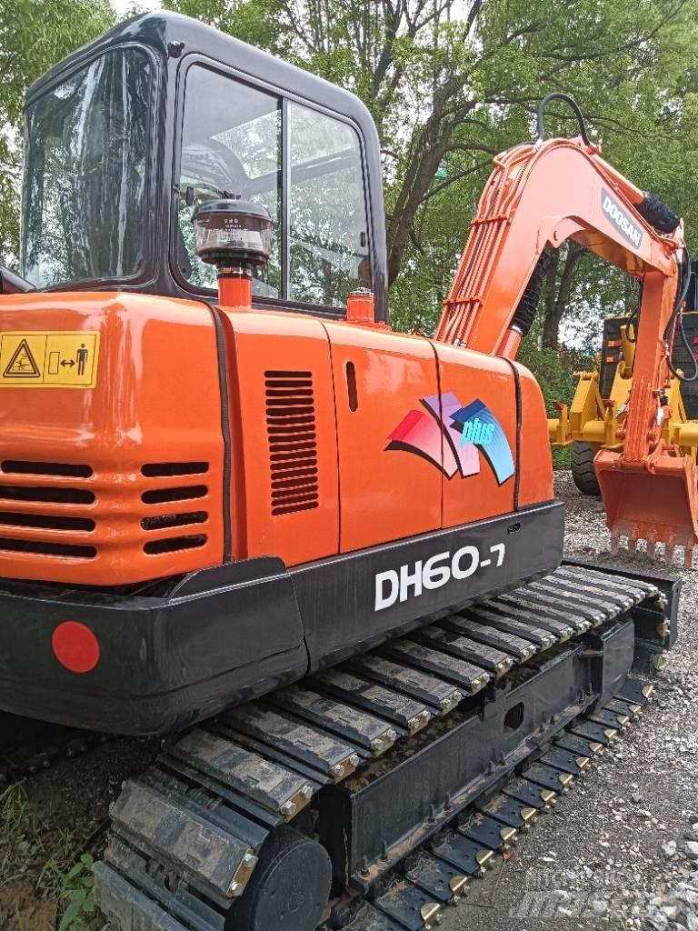 Doosan DH 55 Mini bagri <7t