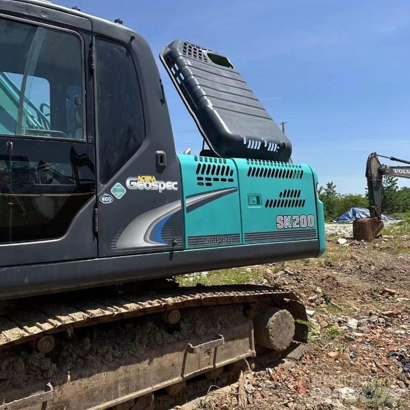 Kobelco SK 200 Bagri goseničarji