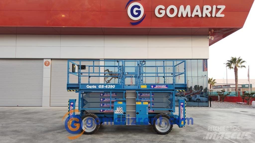 Genie GS 4390 Škarjaste dvižne ploščadi