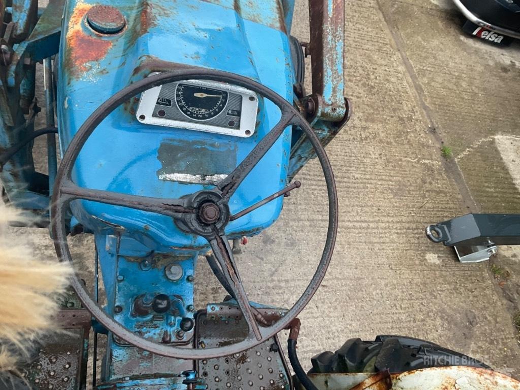 Ford 4000 Traktorji