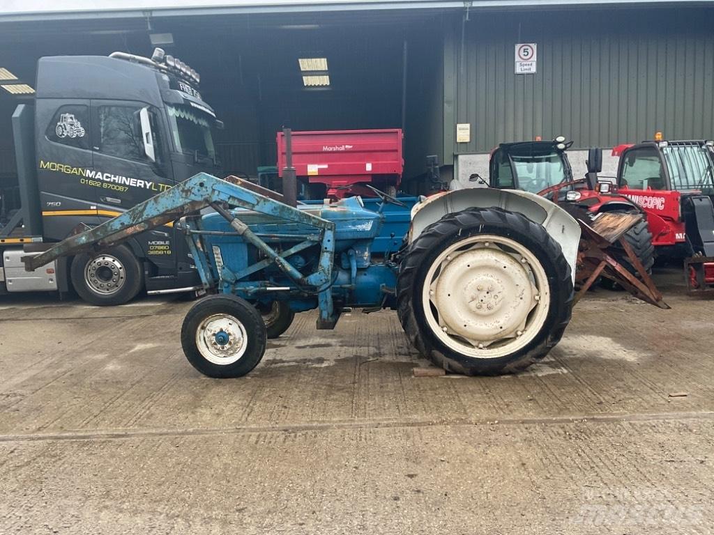 Ford 4000 Traktorji