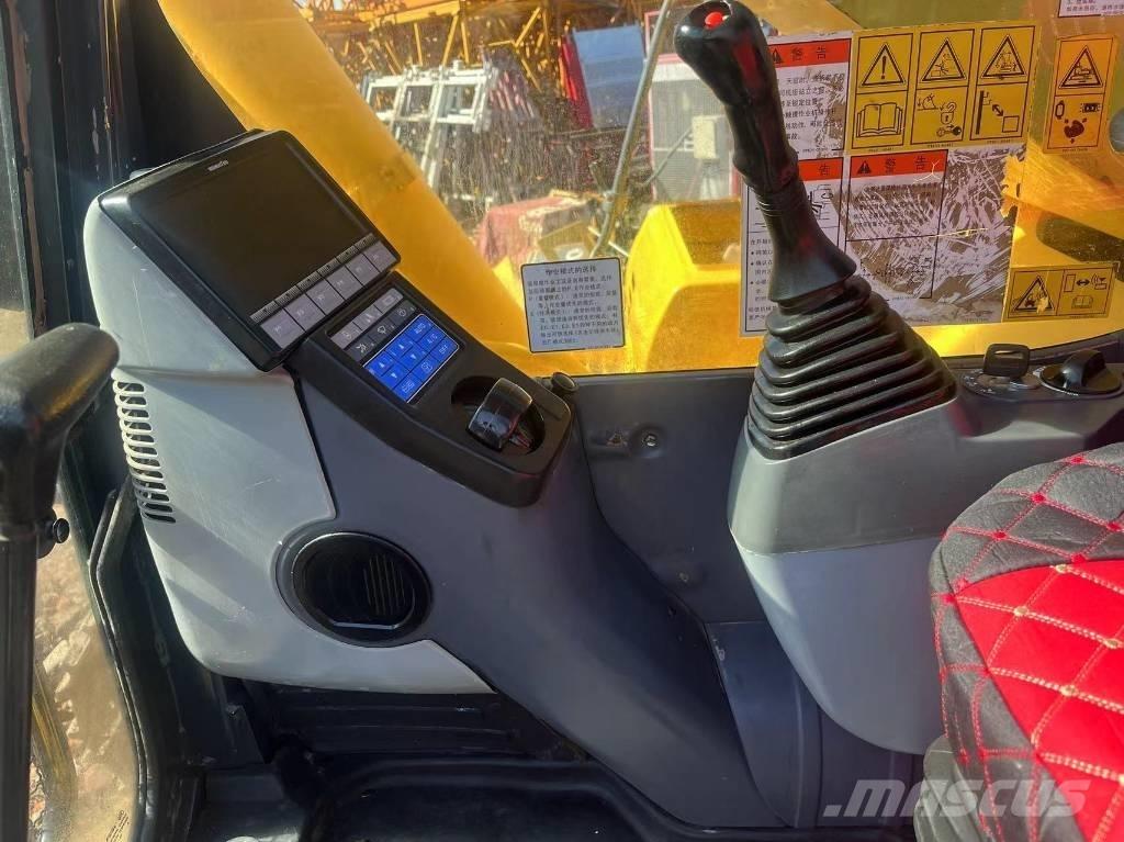 Komatsu PC 450 LC-8 Bagri goseničarji