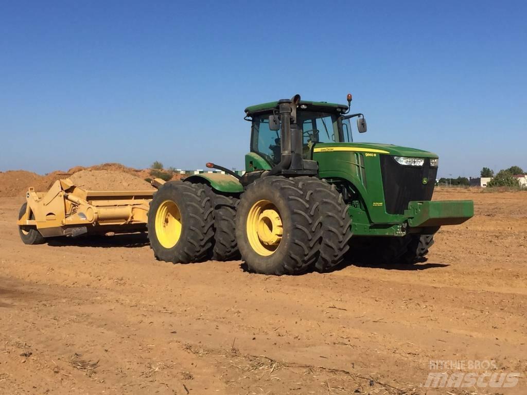 John Deere 9560 R Traktorji