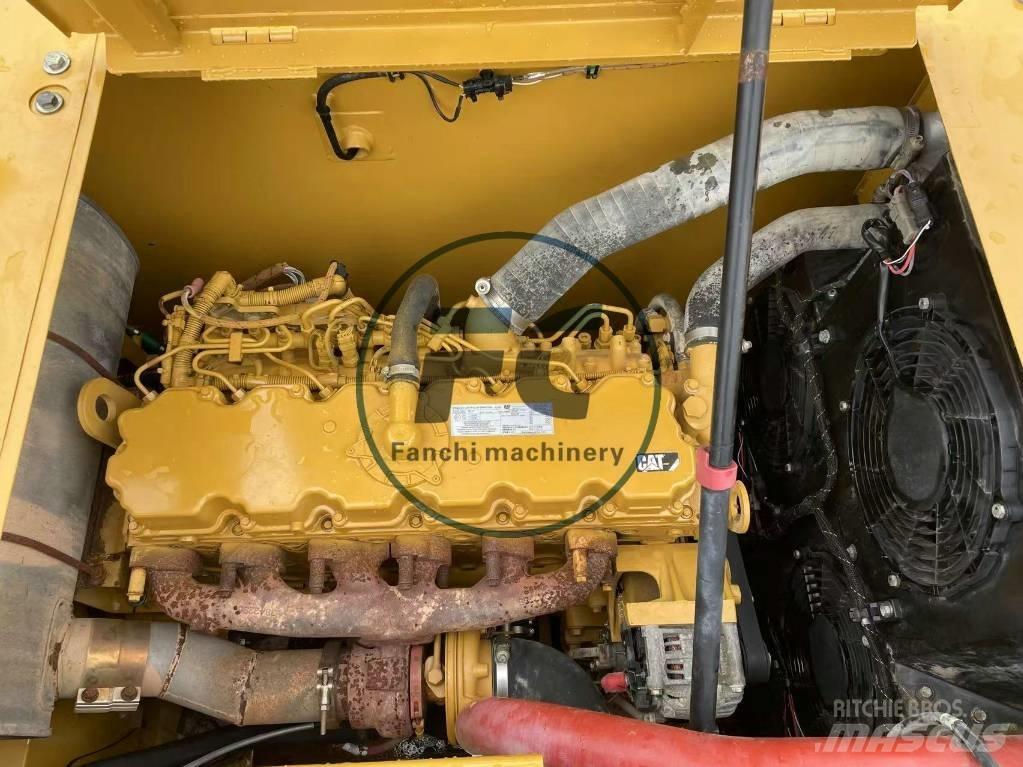 CAT 320 Bagri goseničarji