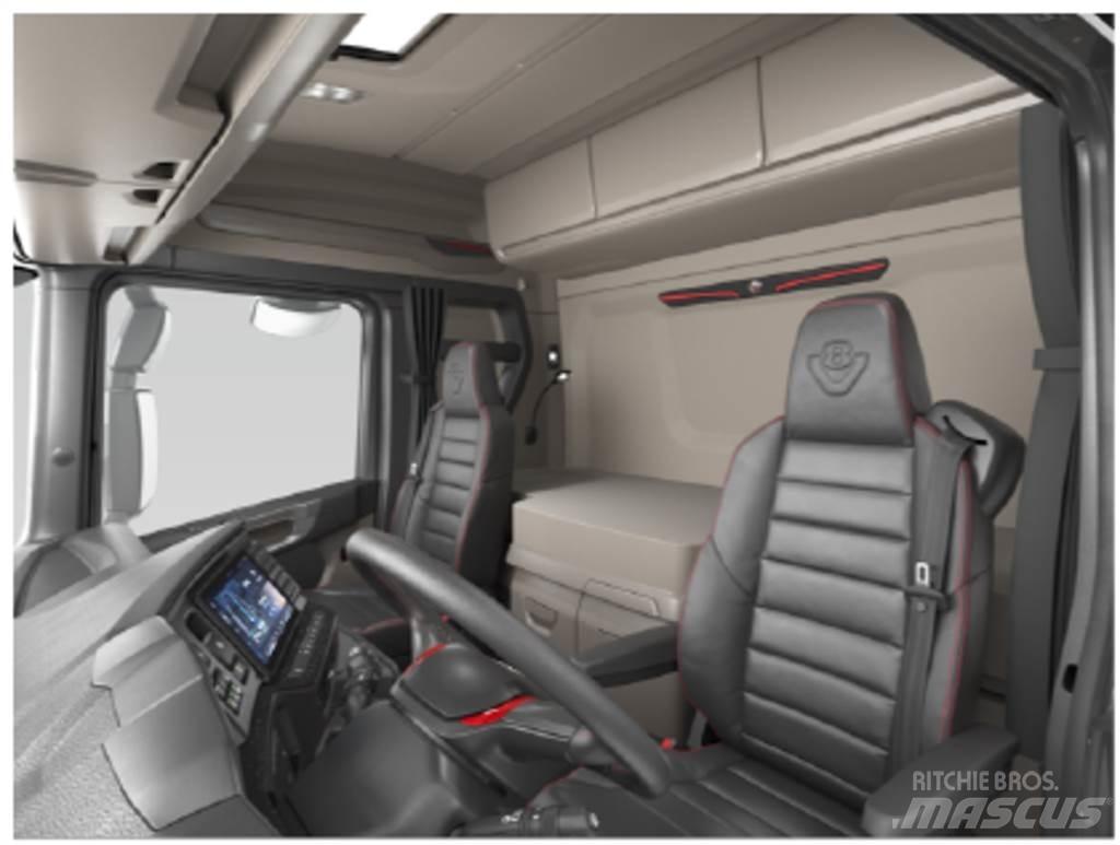 Scania R590 8x4 Kotalni prekucni tovornjaki