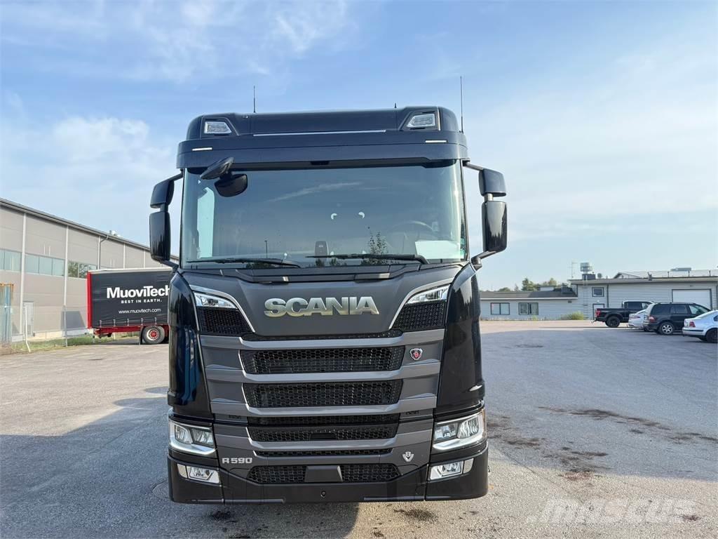 Scania R590 8x4 Kotalni prekucni tovornjaki