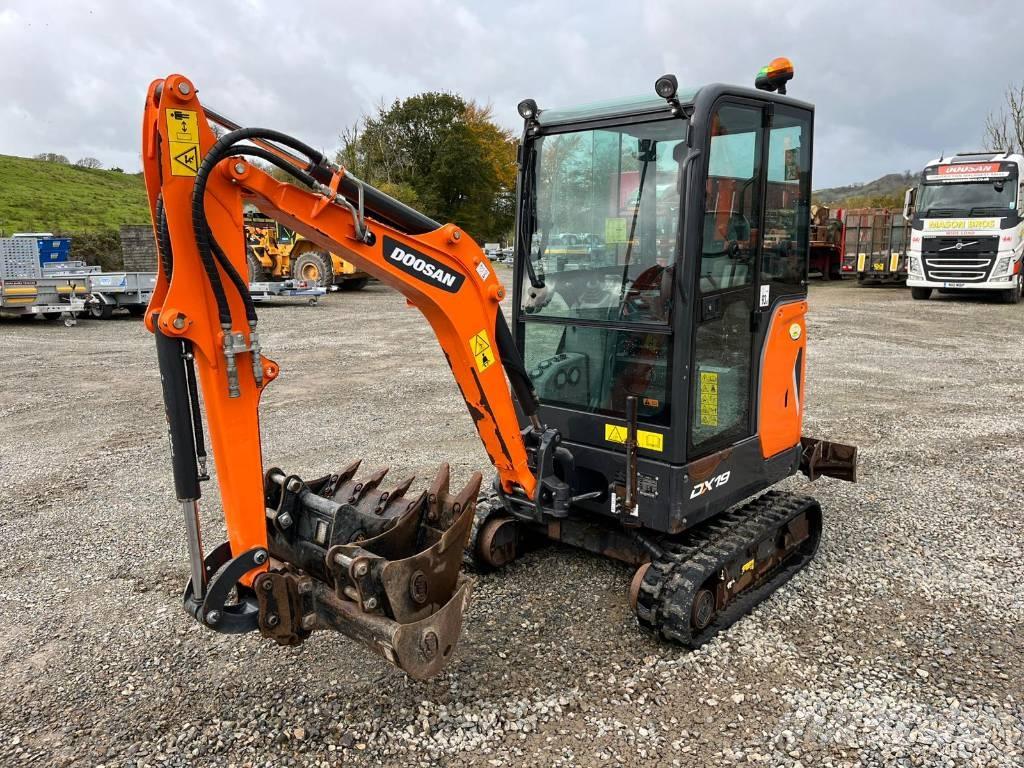 Doosan DX 19 Mini bagri <7t