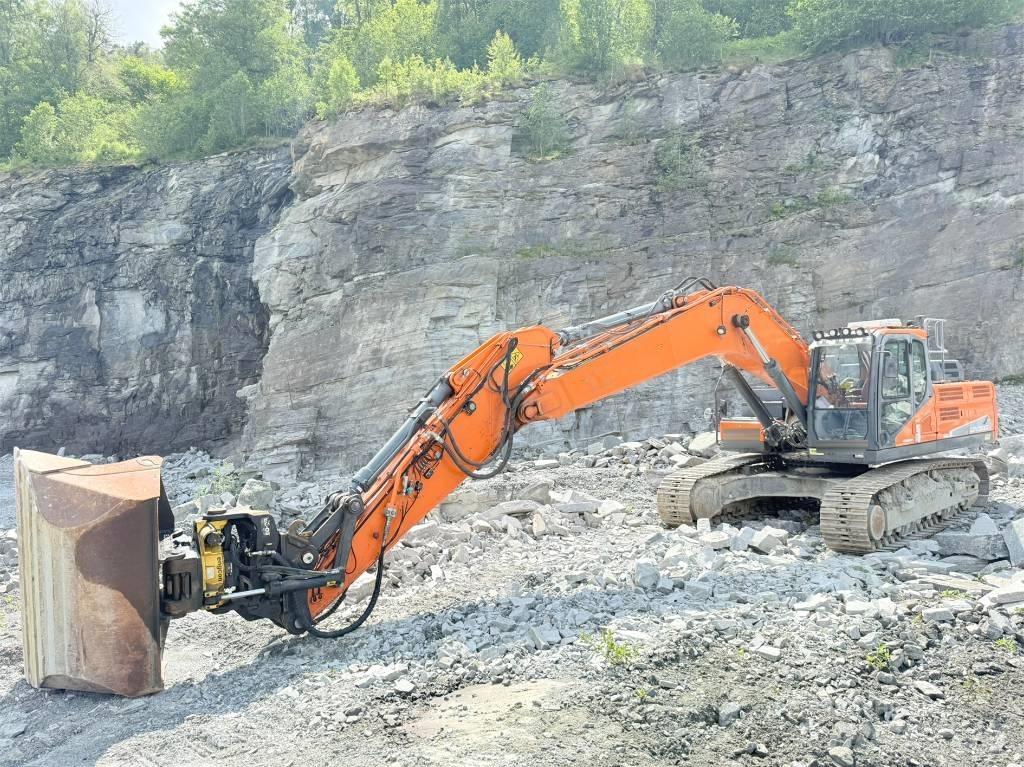 Doosan DX 300 LC-5 Bagri goseničarji