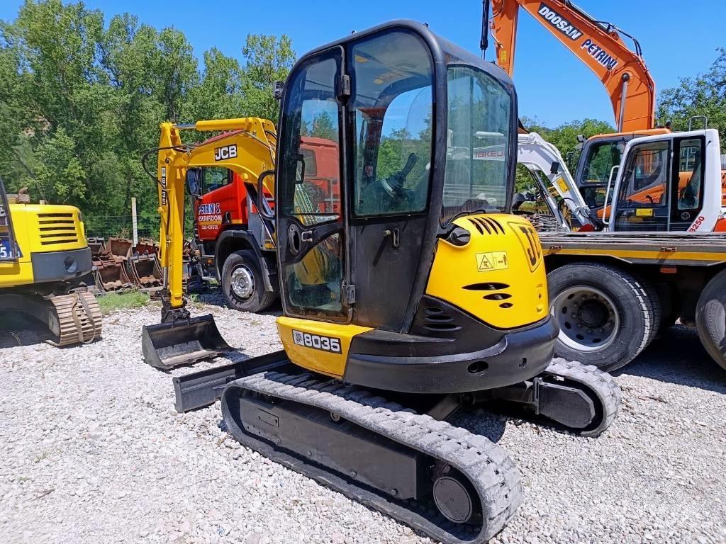 JCB 8035 ZTS Mini bagri <7t