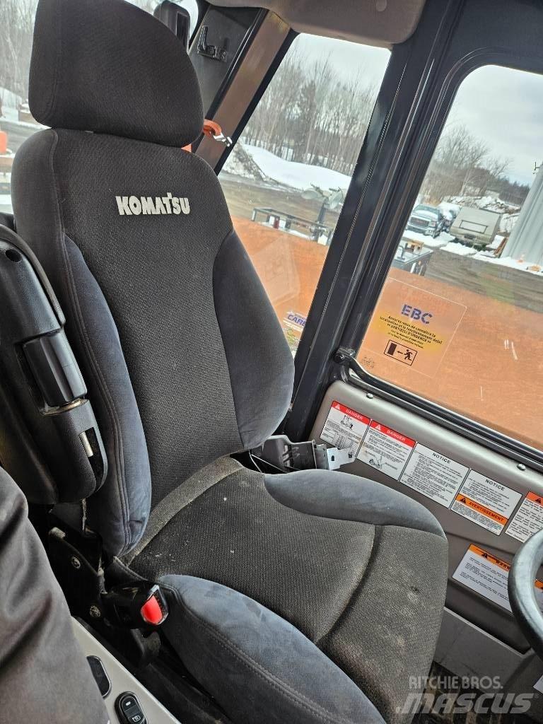 Komatsu HD465-8 Ne cestni demperji