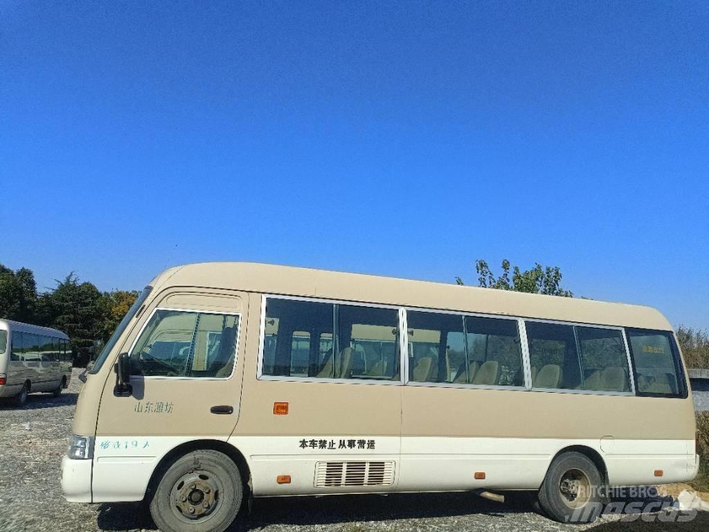 Toyota Coaster Medkrajevni avtobusi