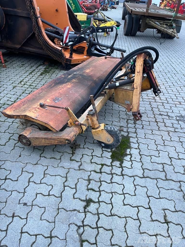 GMR HF 25 A Cestni pometači
