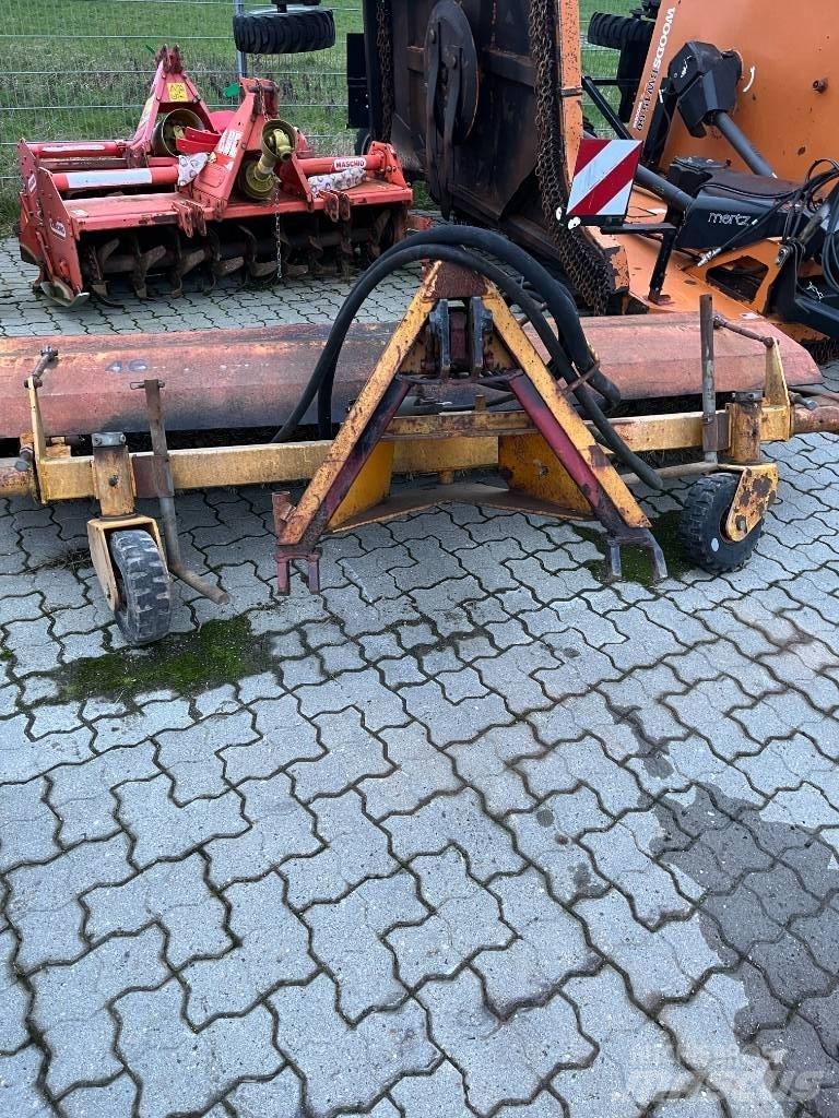 GMR HF 25 A Cestni pometači
