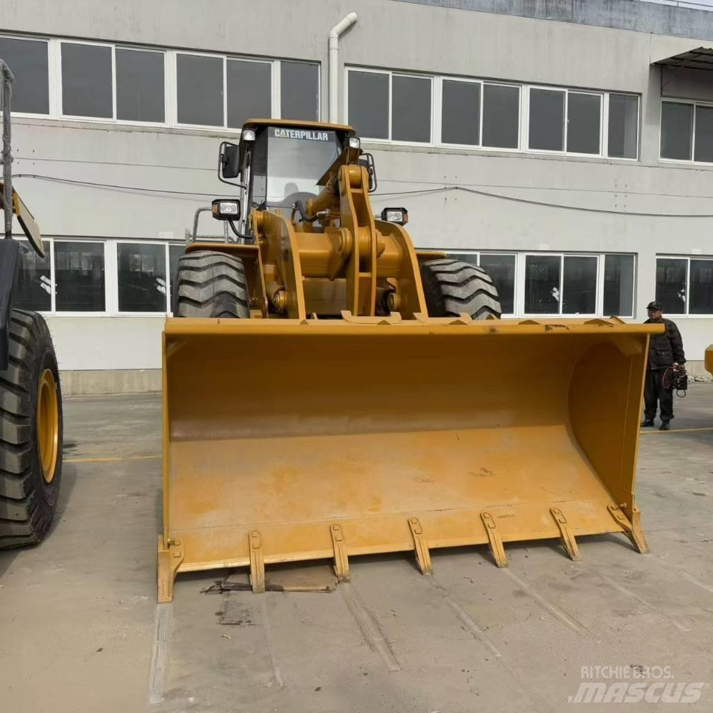 CAT 966 H Kolesni nakladalci