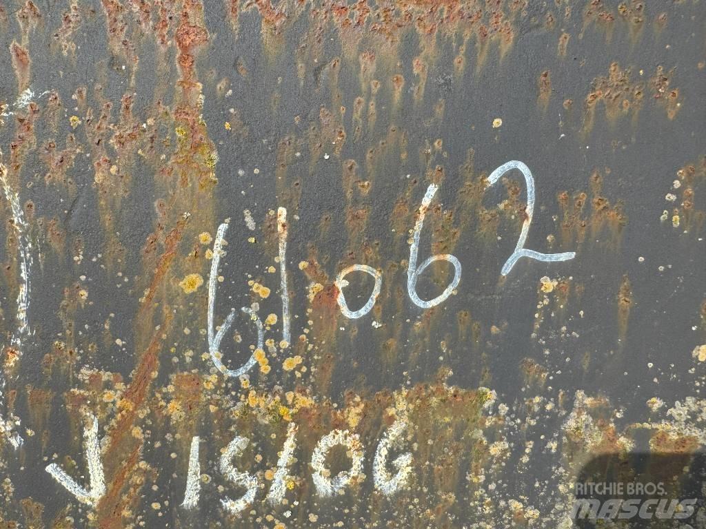  used Bucket Žlice