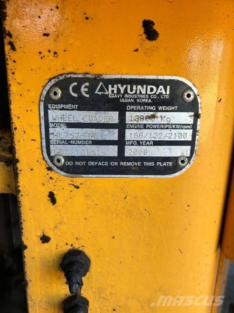 Hyundai HL 757-7 A Kolesni nakladalci