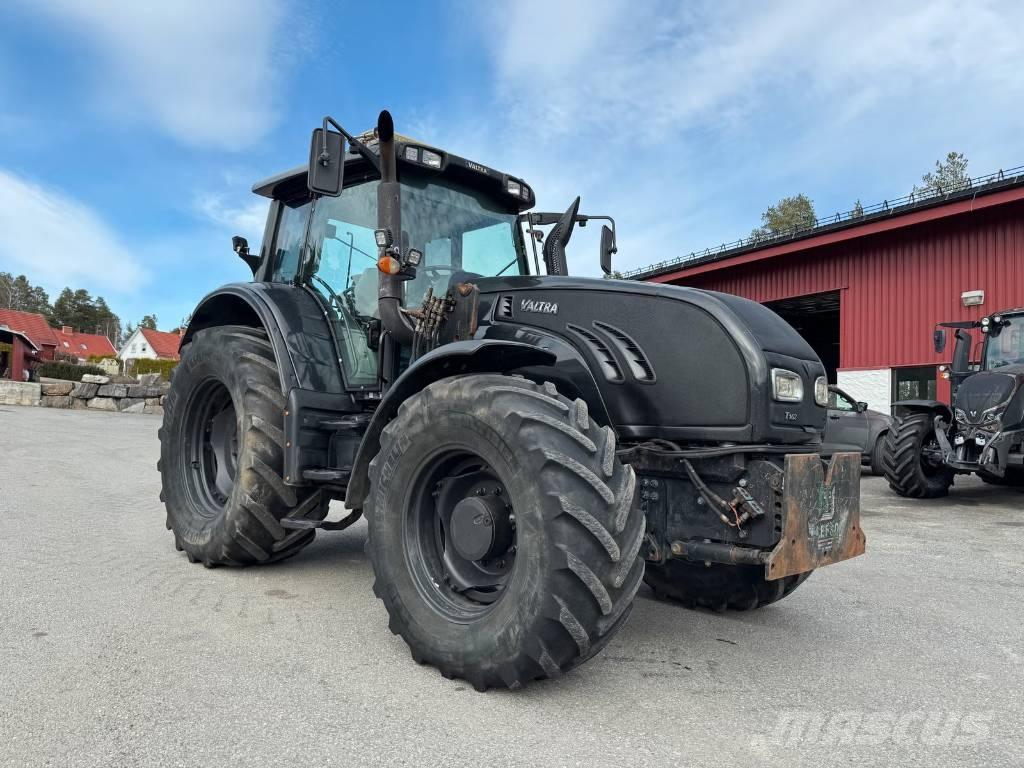 Valtra T 162 Traktorji