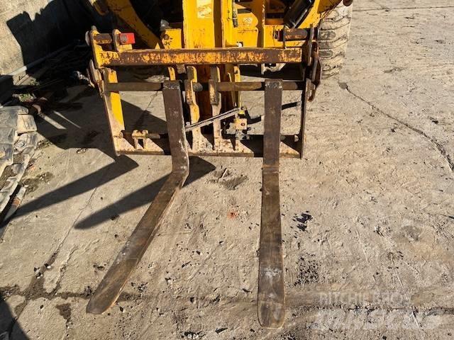 JCB 535-140 Teleskopski viličarji