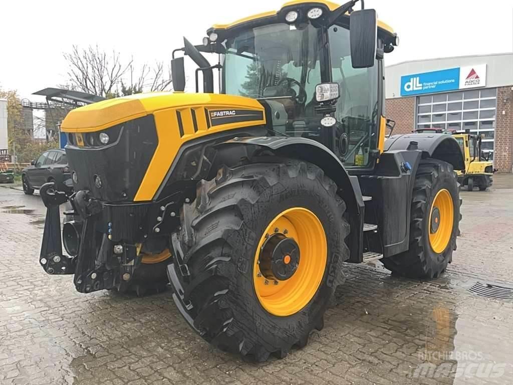 JCB Fastrac 4220 Traktorji