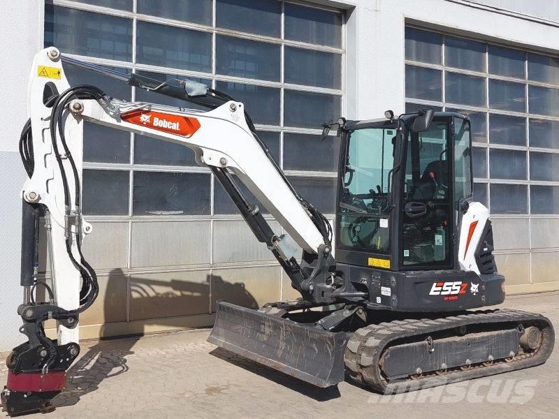 Bobcat E 55 z Mini bagri <7t