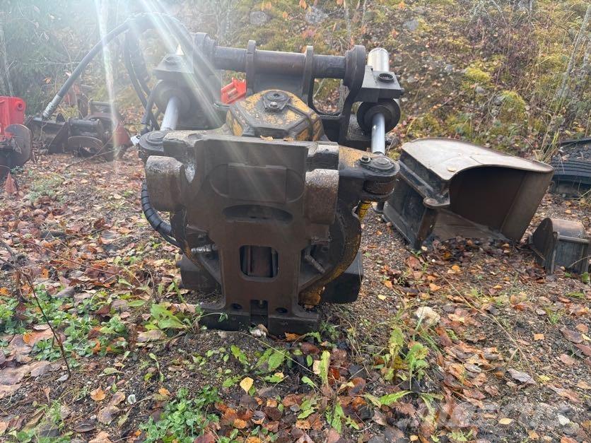 CASE CX210 Bagri goseničarji