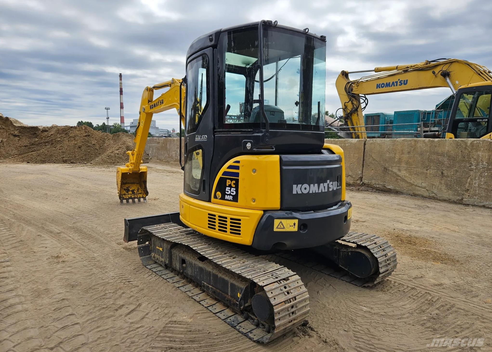 Komatsu PC55 Bagri goseničarji