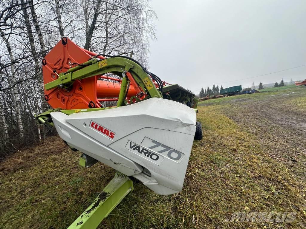 CLAAS Lexion 670 Kombajni