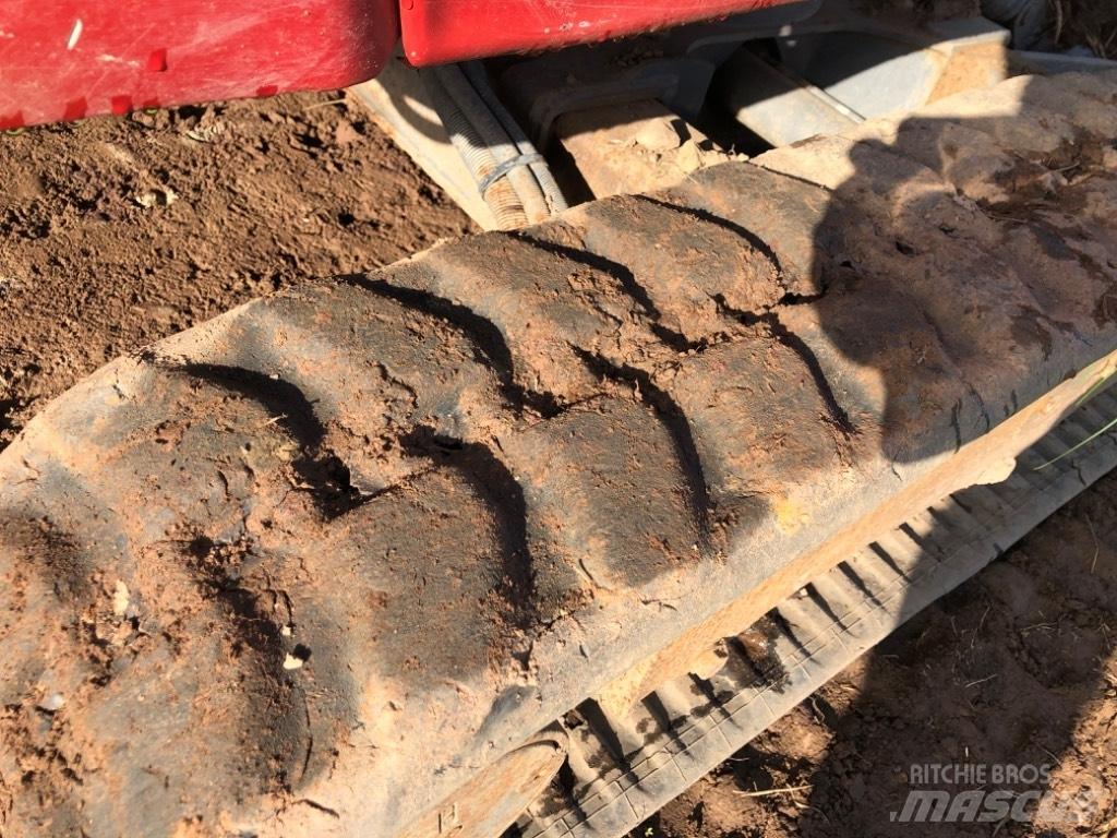 Takeuchi TB 225 Mini bagri <7t