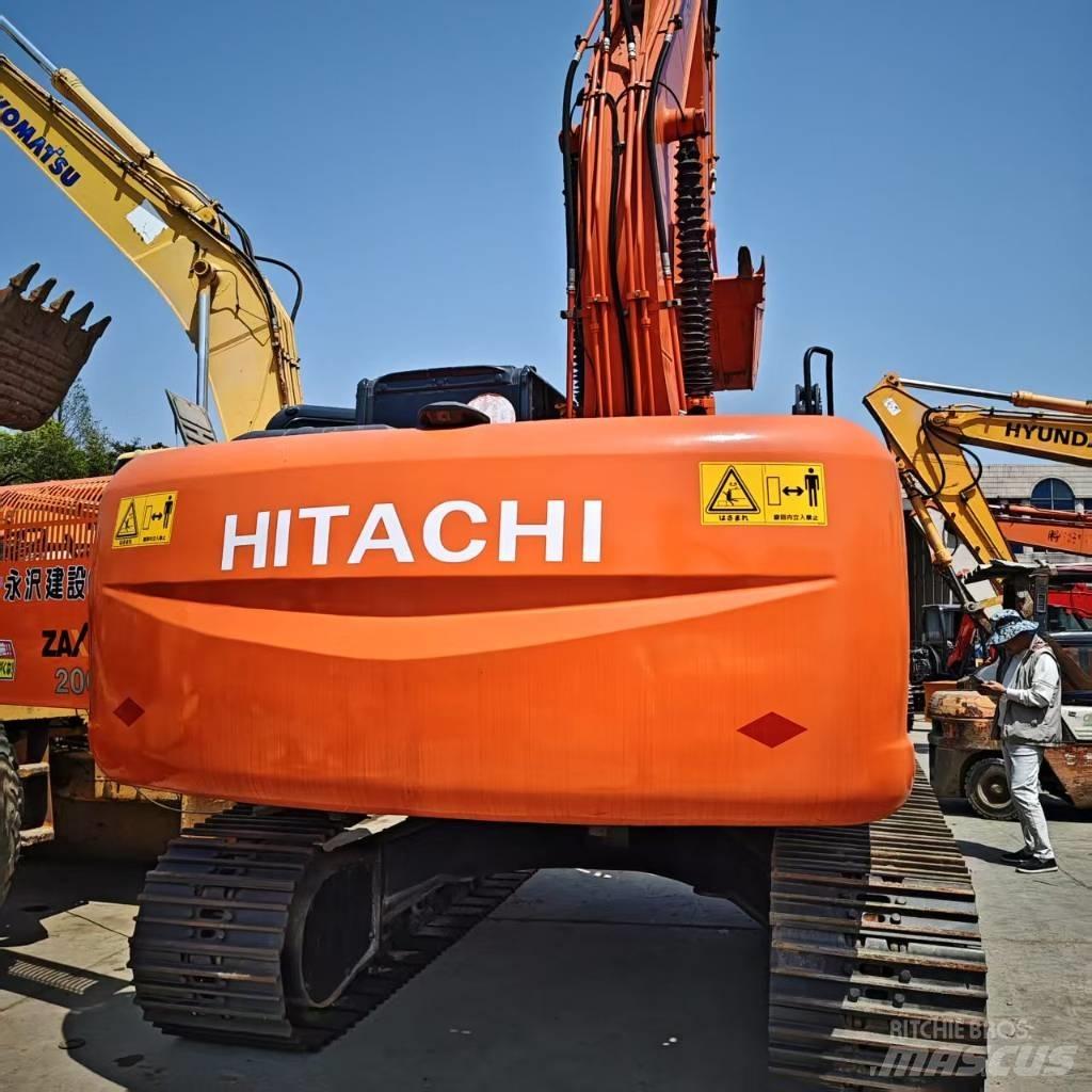 Hitachi ZX 210 Bagri goseničarji