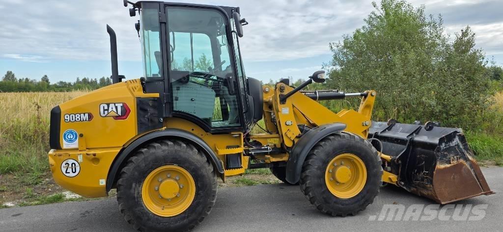 CAT 908M , 908 Kolesni nakladalci