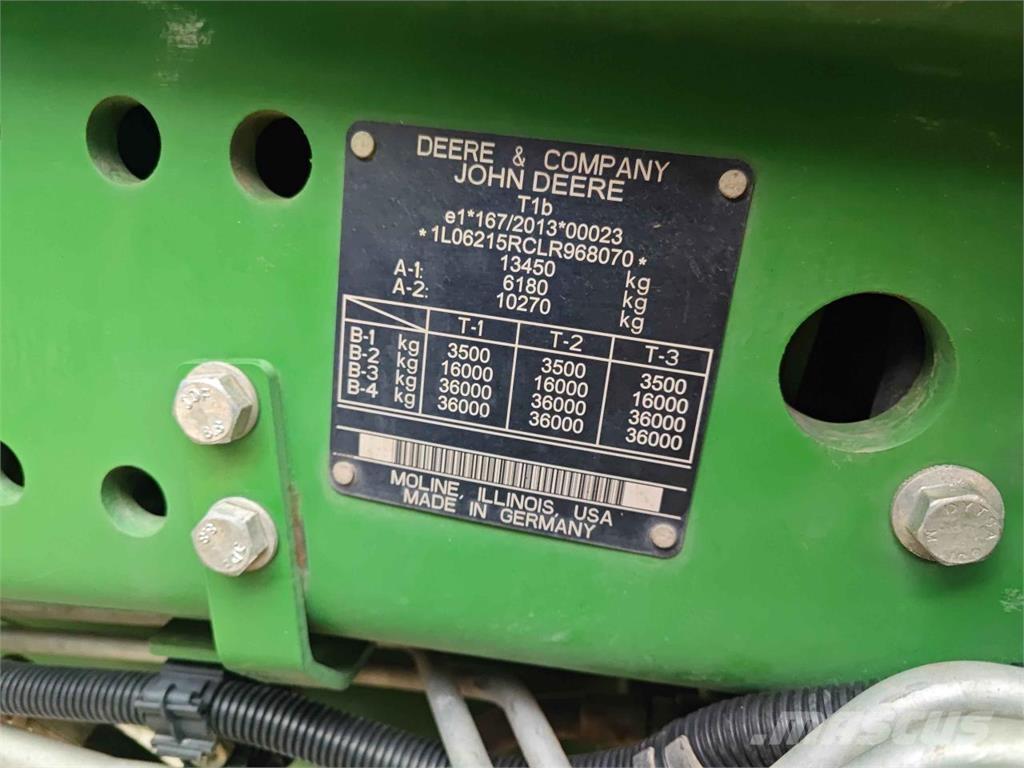 John Deere 6215R Traktorji