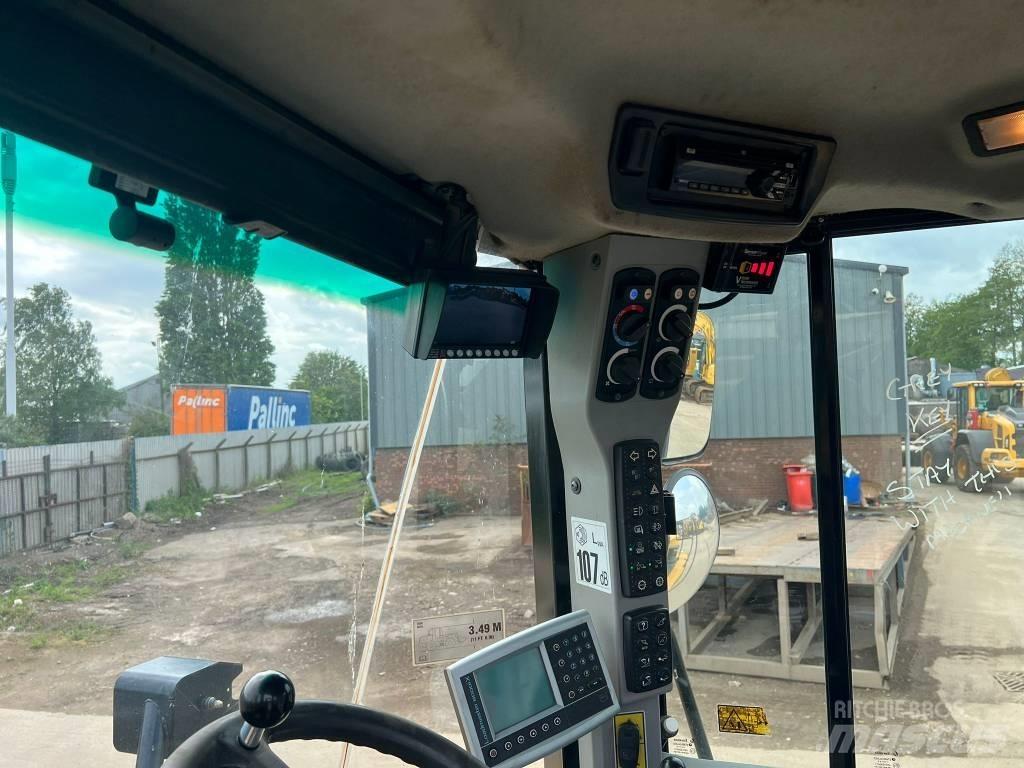 CAT 962 K Kolesni nakladalci